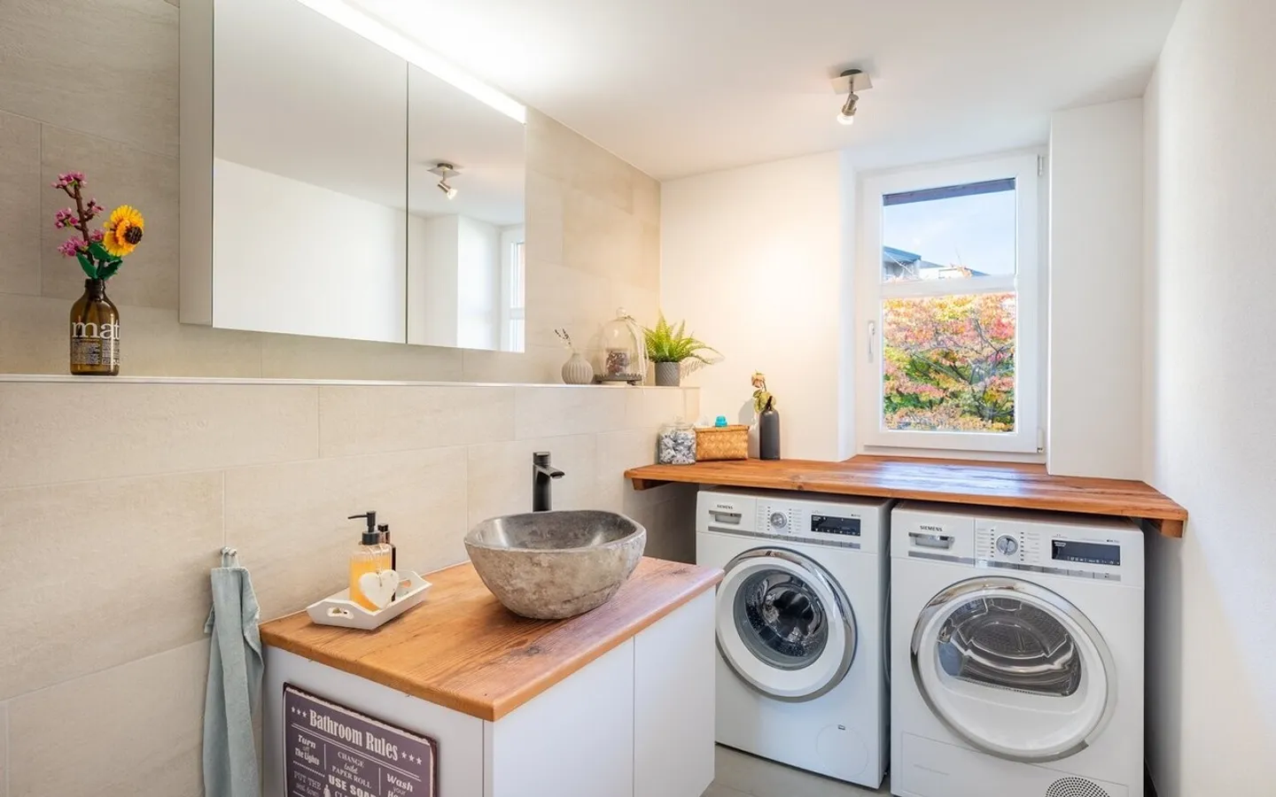 Wunderschön renovierte Wohnung im grossen Stil! - Foto 12 di 13