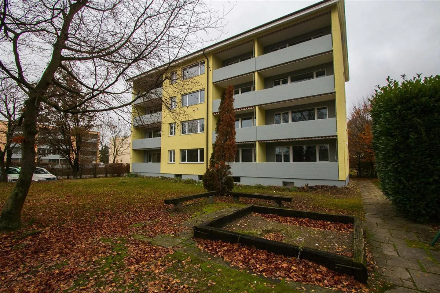 Appartamento moderno con balcone in buona posizione - Foto 1 di 9