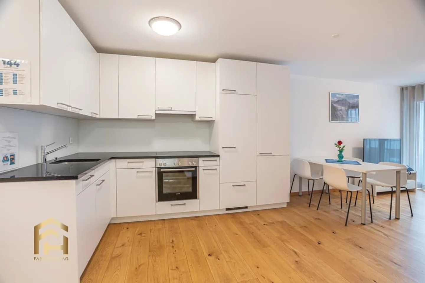 Attractive 2.5-room apartment furnished, ready for immediate occupancy - Photo 2 of 8