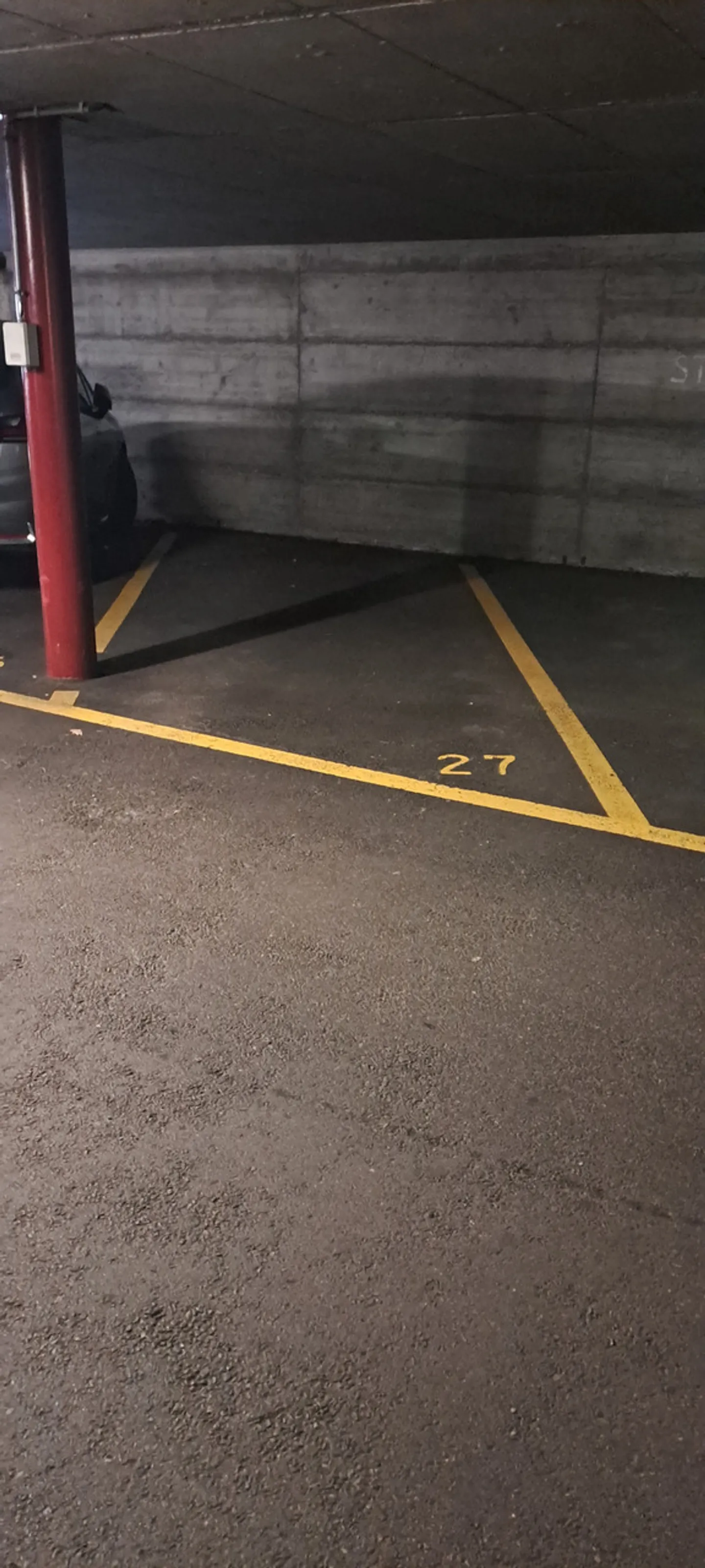Parkplatz in Martigny - Foto 2 von 2