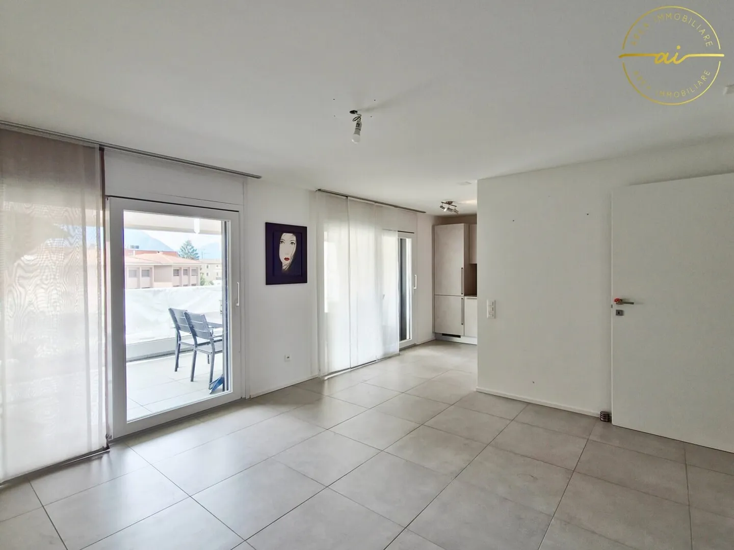 Modernes Apartment in Giubiasco - Foto 1 von 11