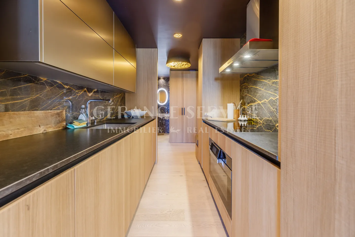 Appartement rénové à Villars - Photo 3 sur 13