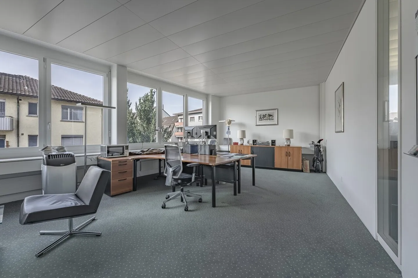 Spazio ufficio ampliato con terrazza sul tetto nel cuore di Oerlikon - Foto 4 di 11