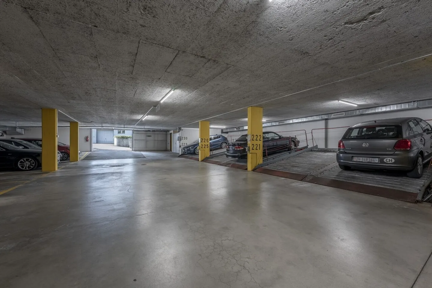 Spazio ufficio ampliato con terrazza sul tetto nel cuore di Oerlikon - Foto 10 di 11