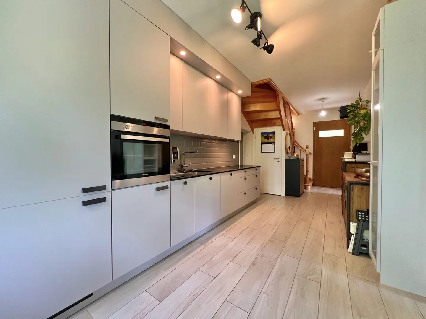 Villa ristrutturata di 5,5 stanze nel cuore della foresta di Satigny - Foto 2 di 9