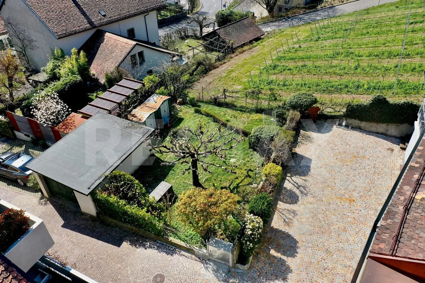 Casa di villaggio affascinante a Bougy-Villars: 6,5 stanze - Foto 2 di 13