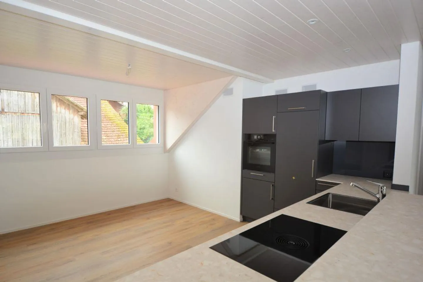 APPARTEMENT SOUS LES TOITS AVEC CHARME ET AMBIANCE | VIVRE RURALEMENT - Photo 5 sur 9