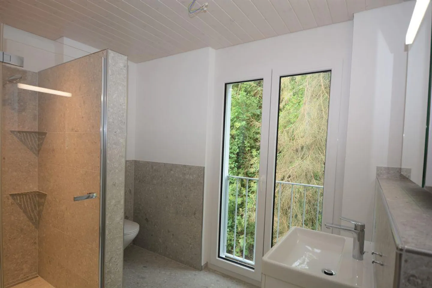 APPARTEMENT SOUS LES TOITS AVEC CHARME ET AMBIANCE | VIVRE RURALEMENT - Photo 8 sur 9