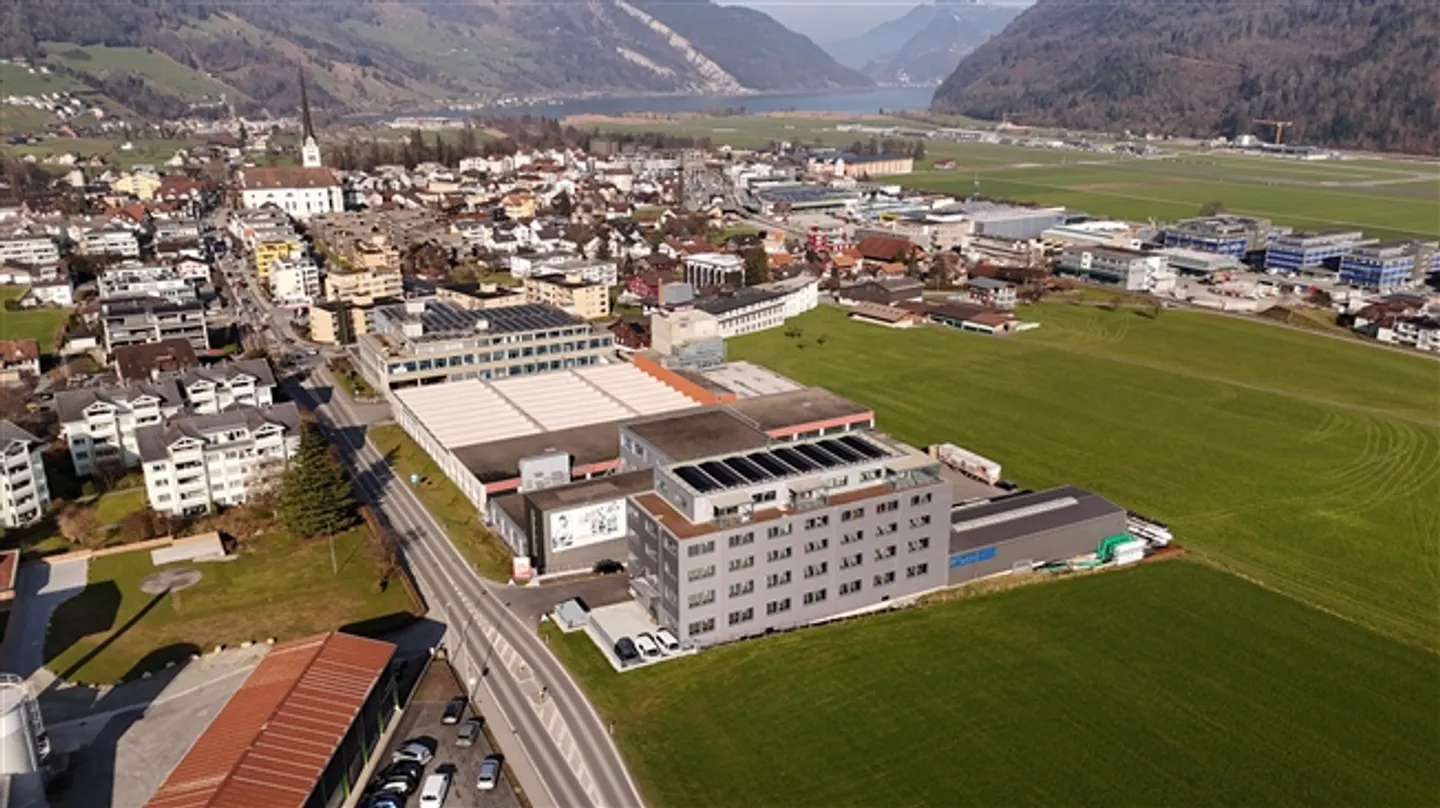 Votre espace pour le succès : Espaces commerciaux flexibles à Alpnach - Photo 1 sur 5