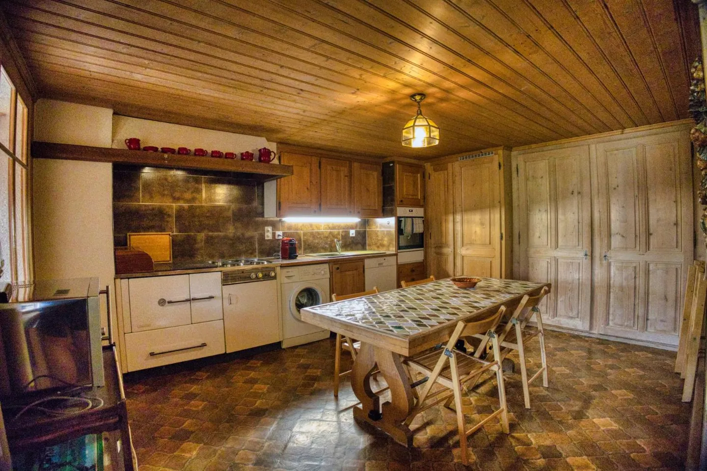 Appartamento caratteristico di 7 stanze nel cuore di Château-d'Oex - Foto 5 di 13