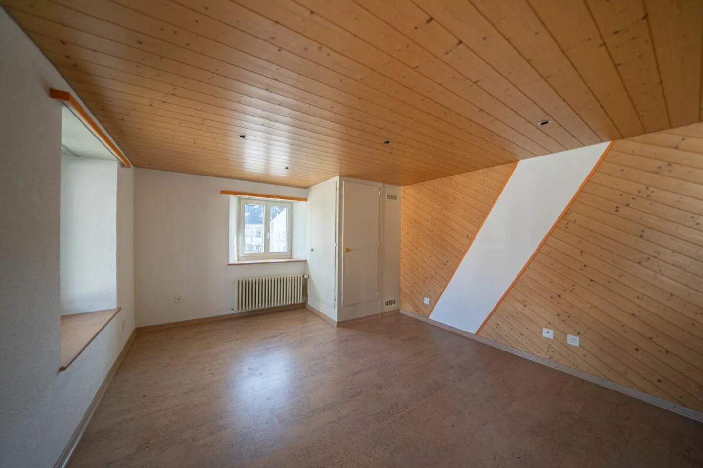 Charmantes Bauernhaus mit Scheune, Garage und Gewölbekeller - Foto 7 di 13