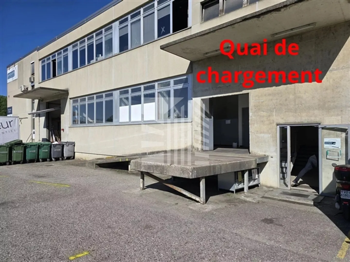 Grandes Espaces Commerciaux à Ecublens - Photo 2 sur 13