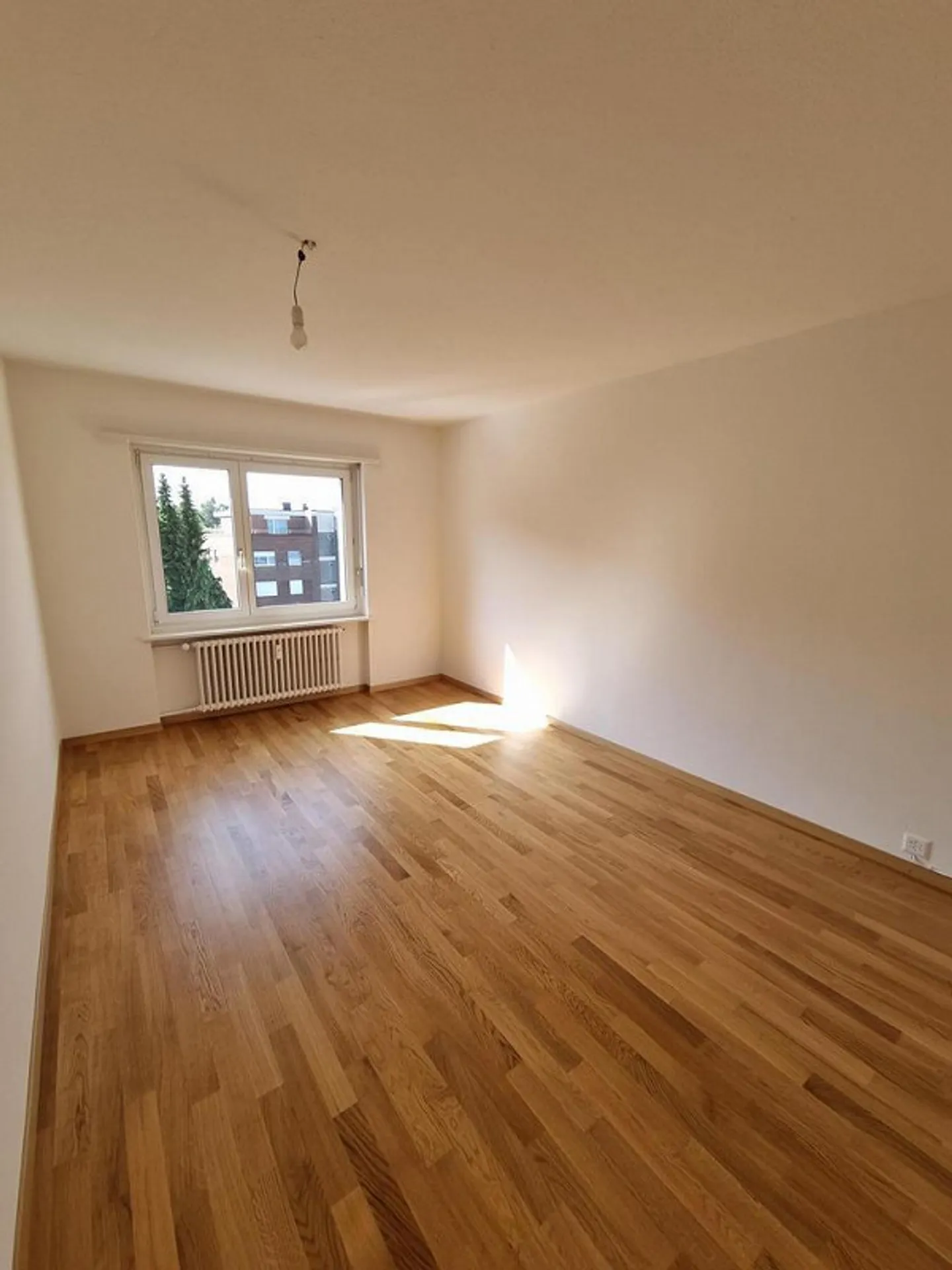 Appartamento 4.5 locali al 3° piano a Döttingen - Foto 4 di 9