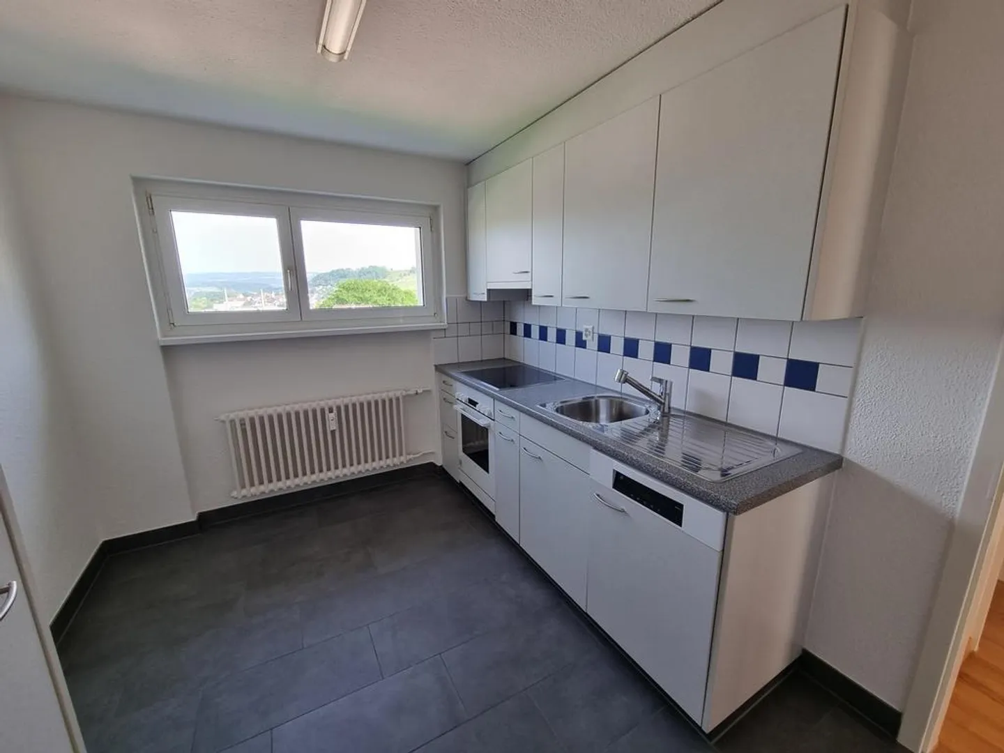 Appartamento 4.5 locali al 3° piano a Döttingen - Foto 3 di 9