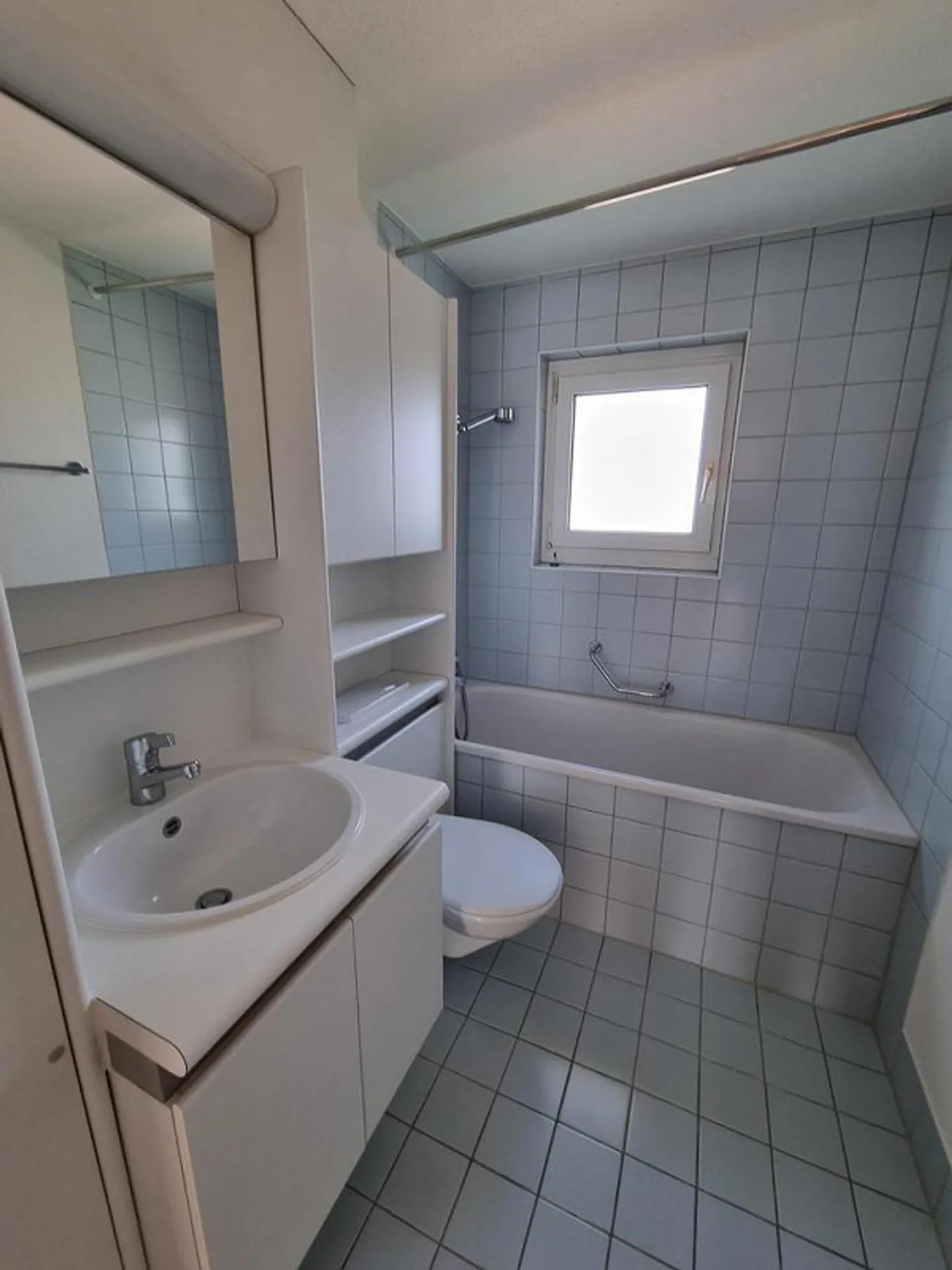 Appartamento 4.5 locali al 3° piano a Döttingen - Foto 5 di 9