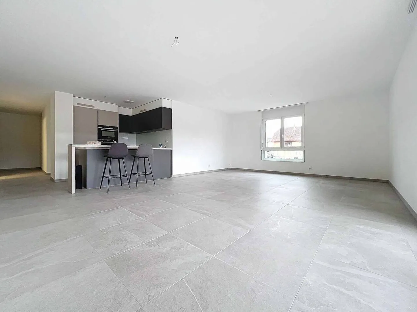 Appartamento moderno con vista lago - Foto 3 di 10