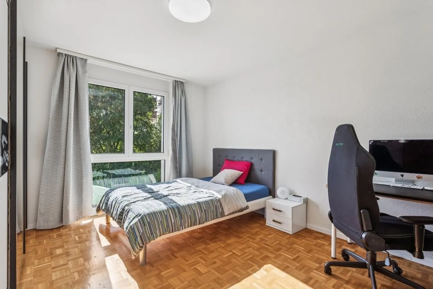 Appartamento di 4,5 locali con balcone e vista sul lago di Neuchâtel - Foto 6 di 10