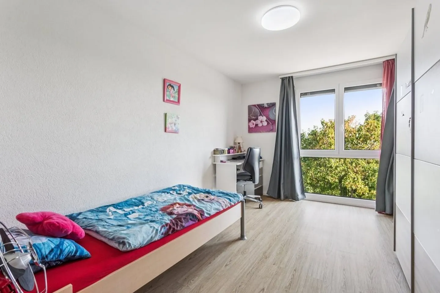 Appartamento di 4,5 locali con balcone e vista sul lago di Neuchâtel - Foto 7 di 10