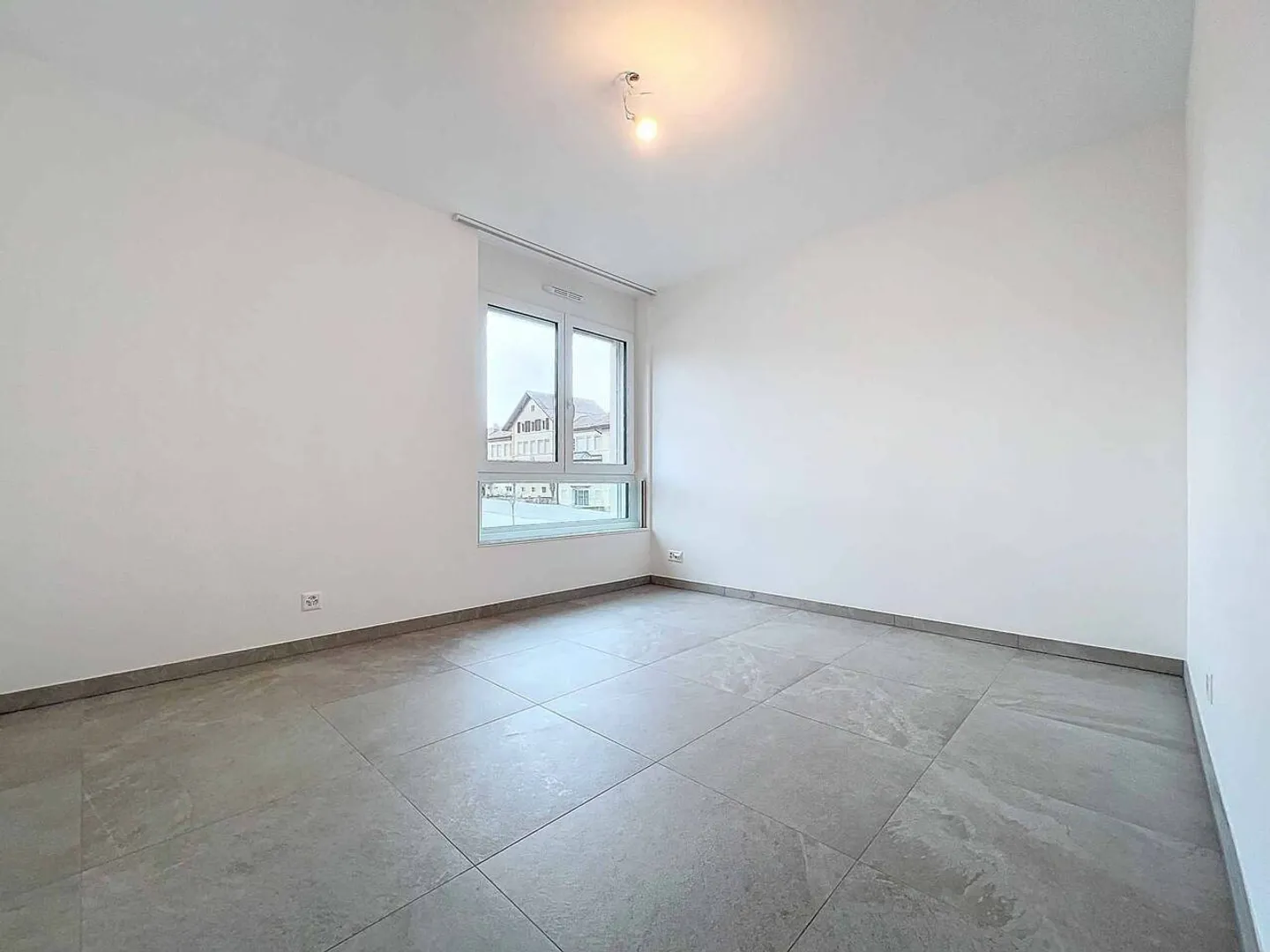 Appartamento moderno con vista lago - Foto 7 di 10