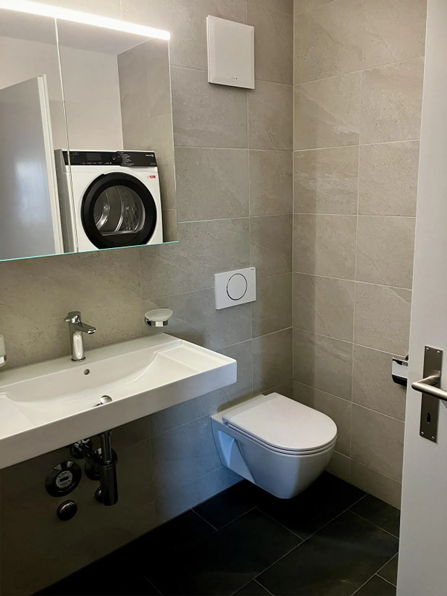 Bellissimo appartamento tranquillo, recentemente ristrutturato vicino al bosco - Foto 3 di 9