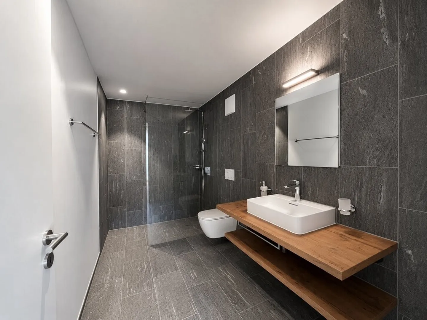 Vivere modernamente a Cazis - La tua nuova casa ti aspetta - Foto 4 di 8
