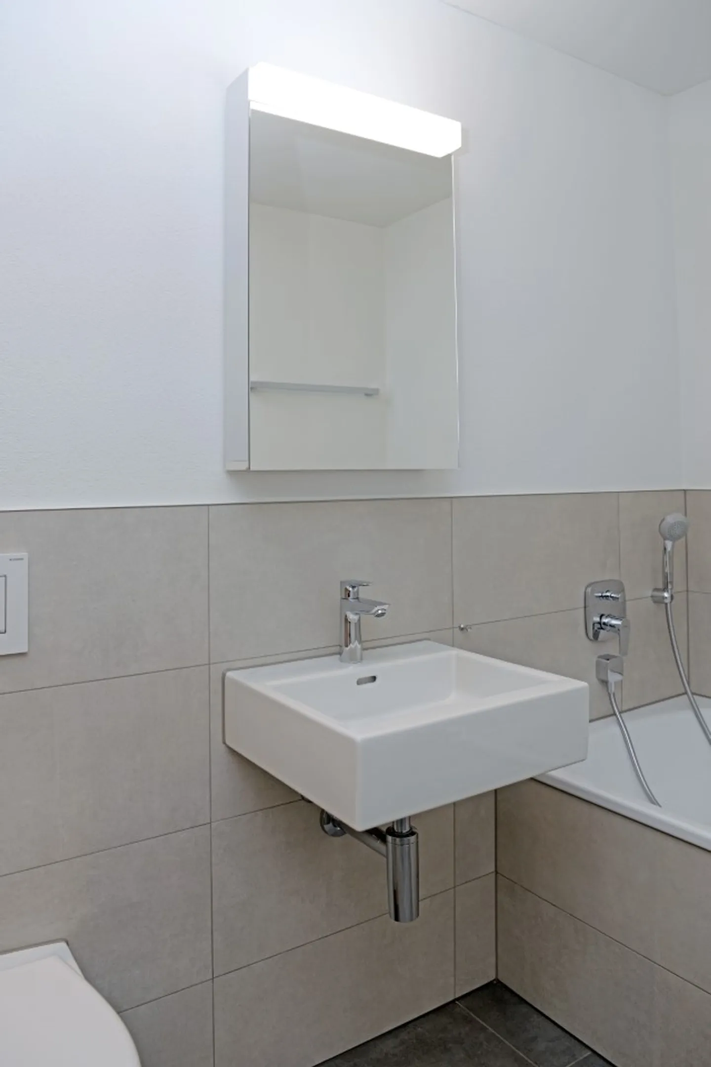 New building in garden settlement with lots of nature - Photo 5 of 8