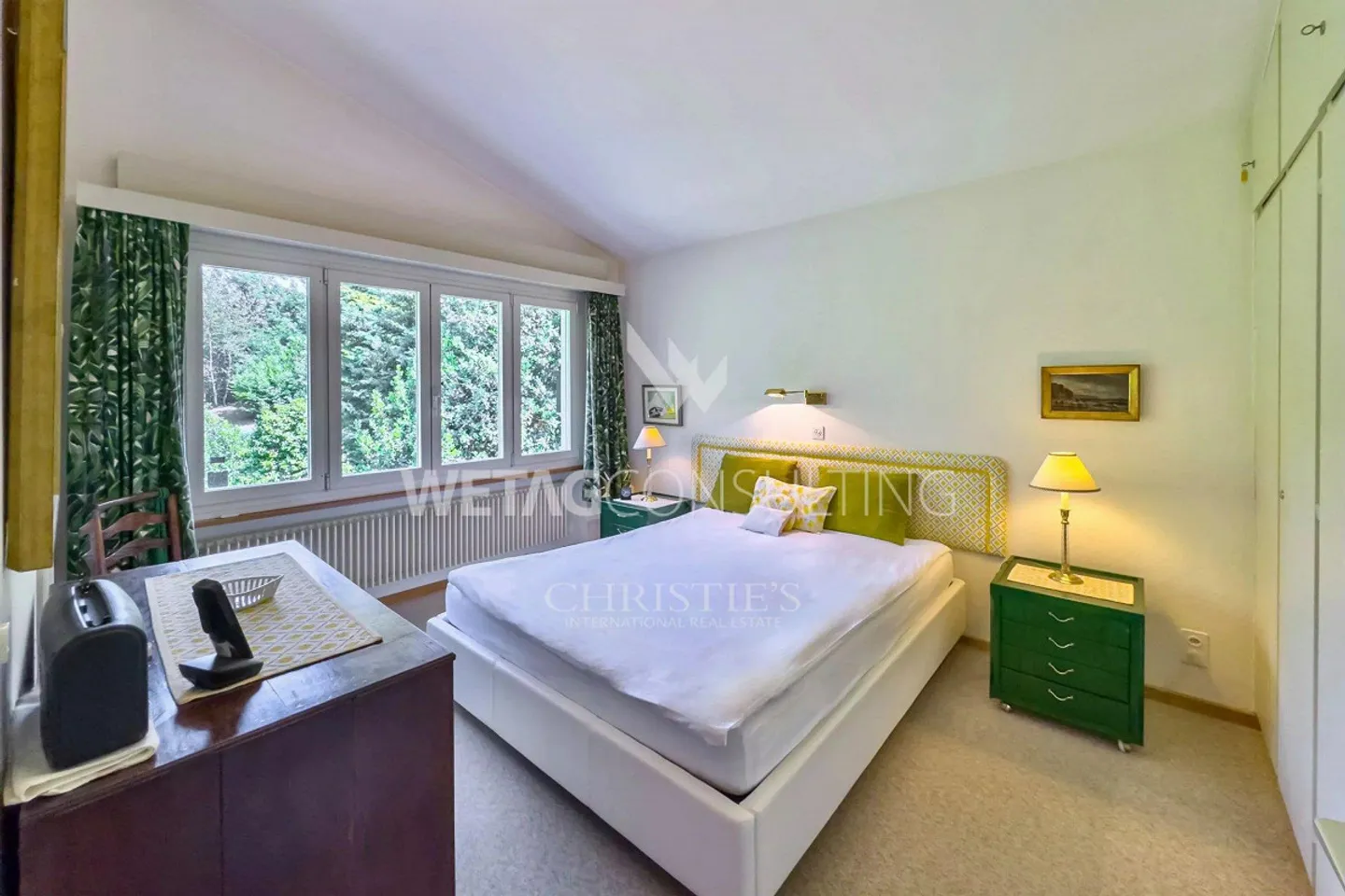 Minusio: Villa elegante con vista panoramica sul lago, piscina esterna &... - Foto 9 di 13