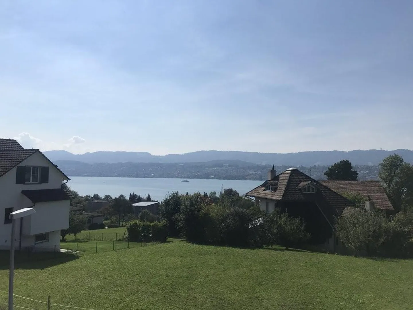 Attraktive 4.5 Zimmerwohnung mit Seesicht per 01.04.2026 zu vermieten - Foto 10 von 10