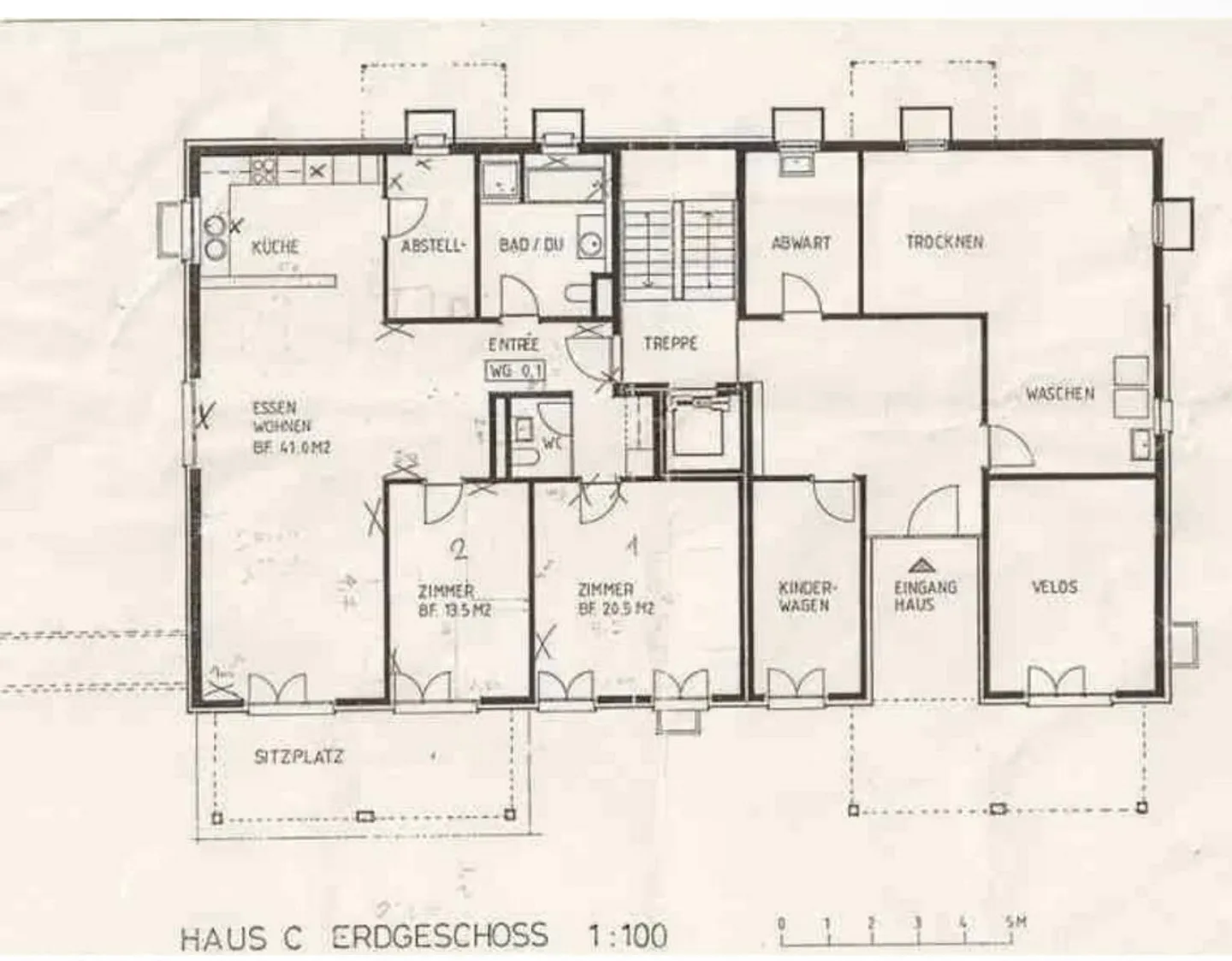 Appartement de jardin 3½ pièces incluant une place de parking de 116 m², jardin privé et deux espaces de sièges - Photo 3 sur 13