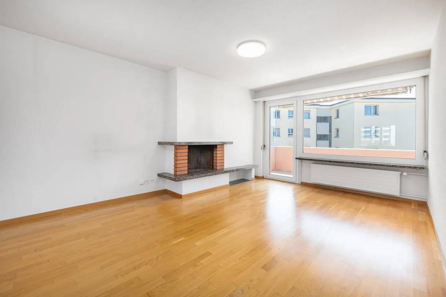 Bright apartment in a preferred location - Photo 4 of 11