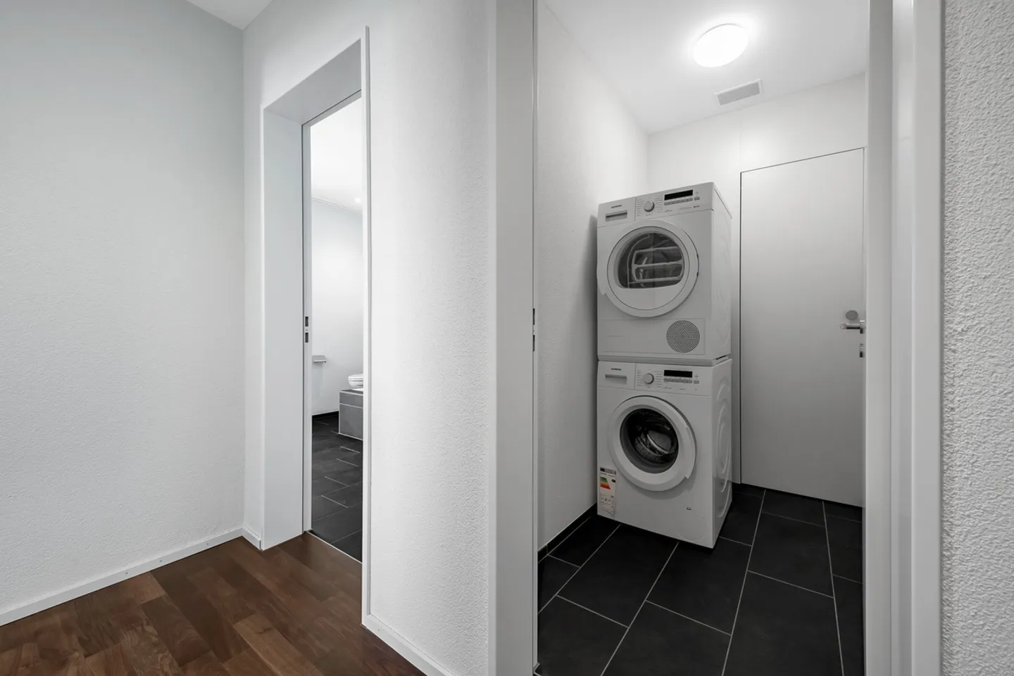 Spacious 4.5-room apartment in the sunny Sennenwies development - Photo 8 of 8