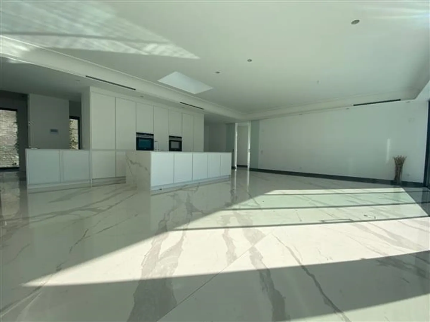 Bissone: Penthouse with 4.5 rooms - Photo 6 of 13