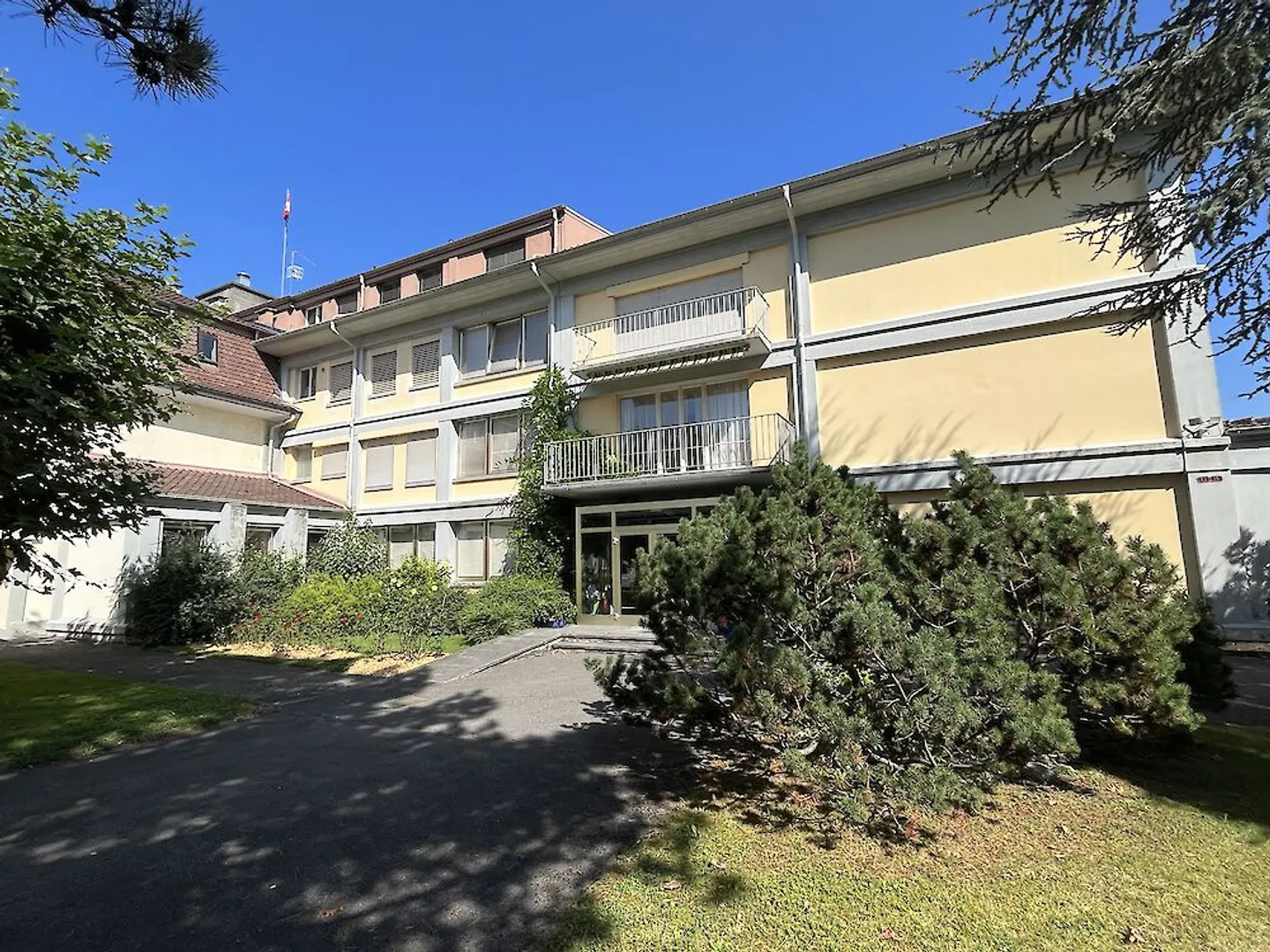 Verschiedene Büroflächen von 16m2 bis 100m2 - Foto 3 von 5