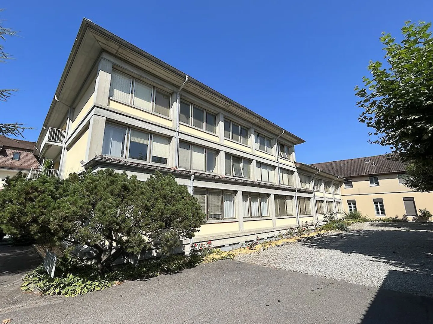 Verschiedene Büroflächen von 16m2 bis 100m2 - Foto 4 von 5