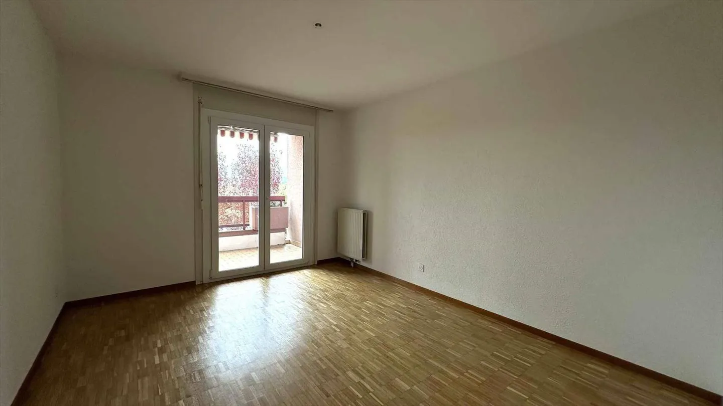 2.5 Room Apartment - Photo 4 of 9