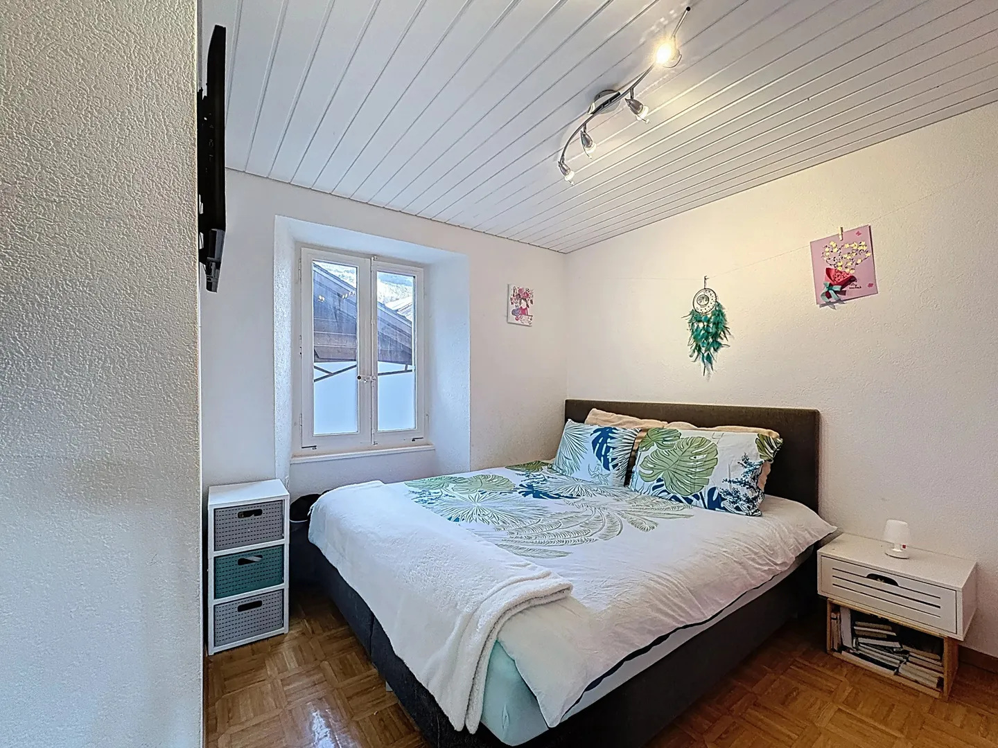 Schöne 4,5 Zimmer mit großer Terrasse in ruhiger Lage - Foto 9 von 13