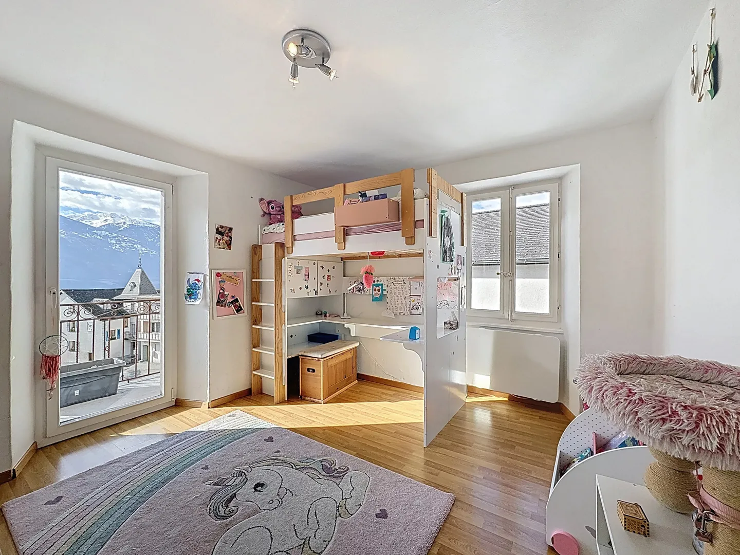 Schöne 4,5 Zimmer mit großer Terrasse in ruhiger Lage - Foto 11 von 13