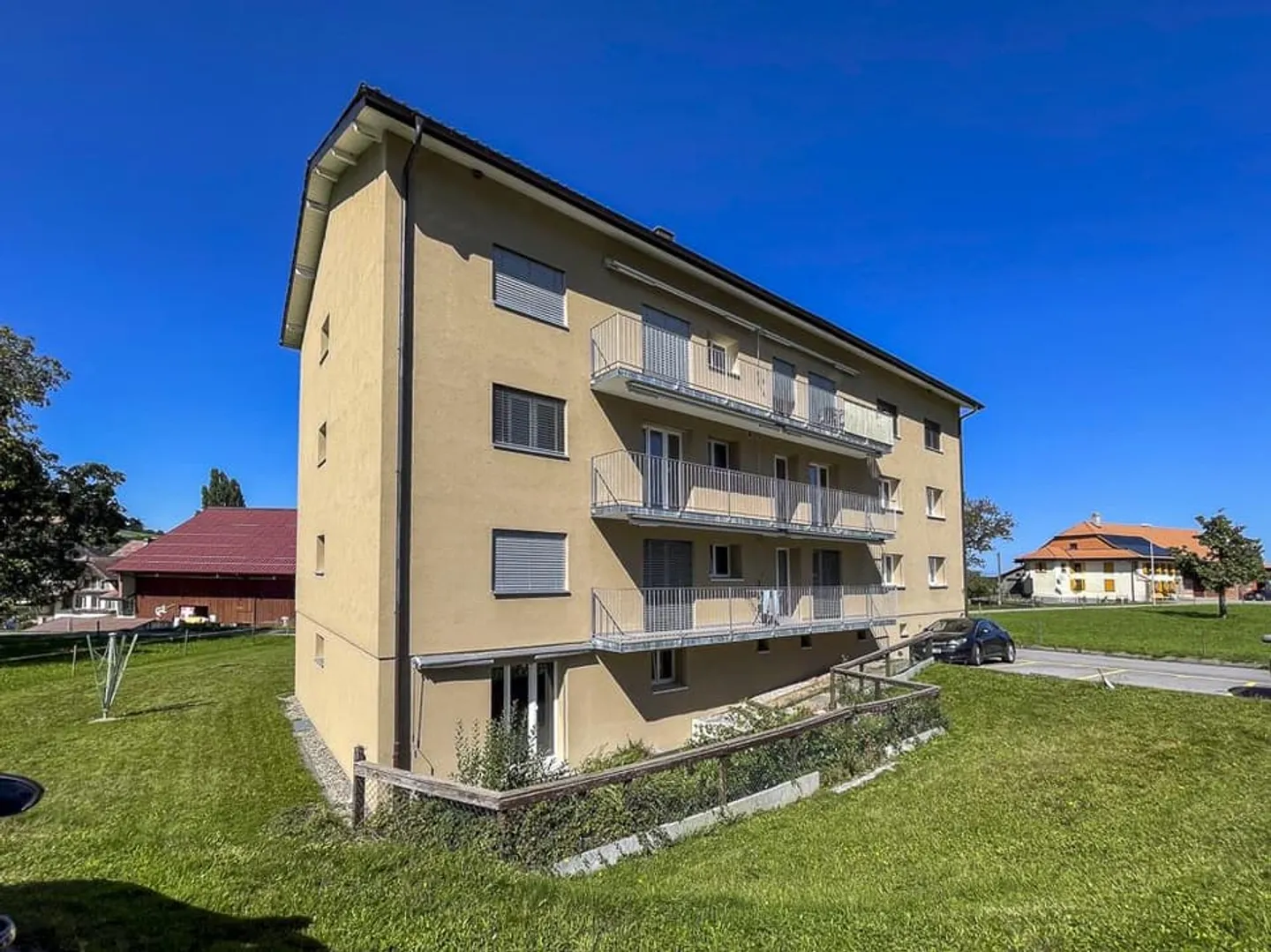 Appartement de 3.5 pièces rénové au calme - Photo 1 sur 13