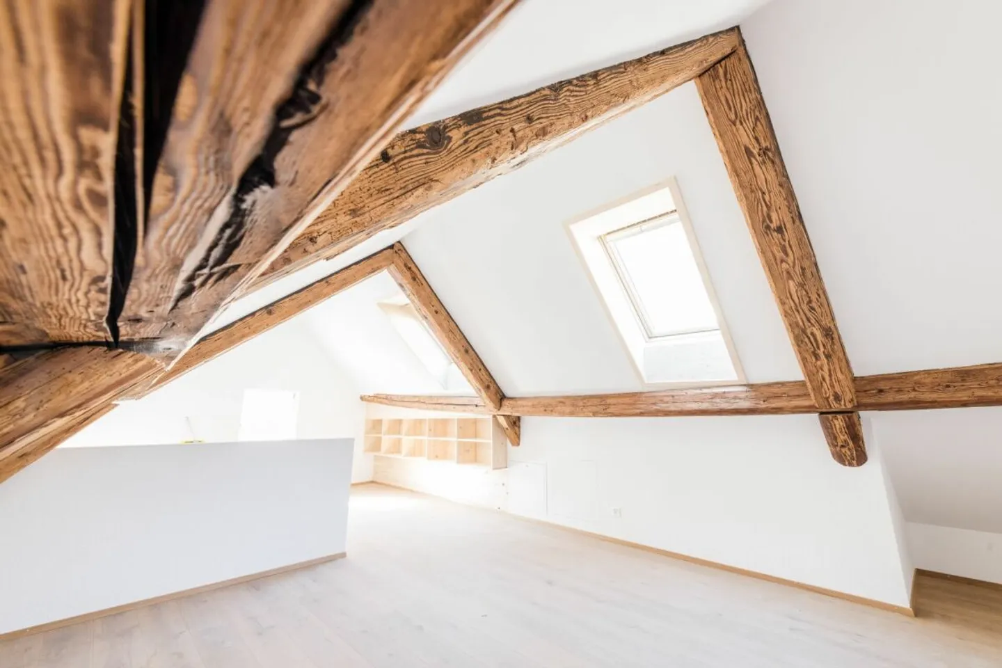 Einzigartige 3.5-Zimmer-Maisonettewohnung im Herzen der Altstadt - Photo 2 sur 16