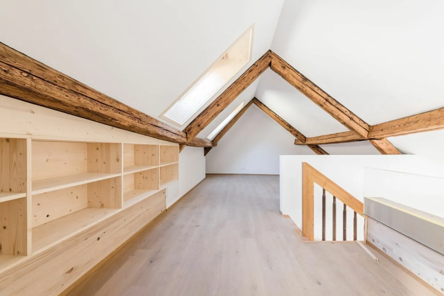 Einzigartige 3.5-Zimmer-Maisonettewohnung im Herzen der Altstadt - Photo 6 sur 16