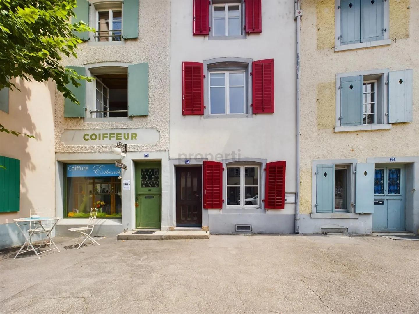Maison historique de la vieille ville au cœur de Liestal - Photo 2 sur 12