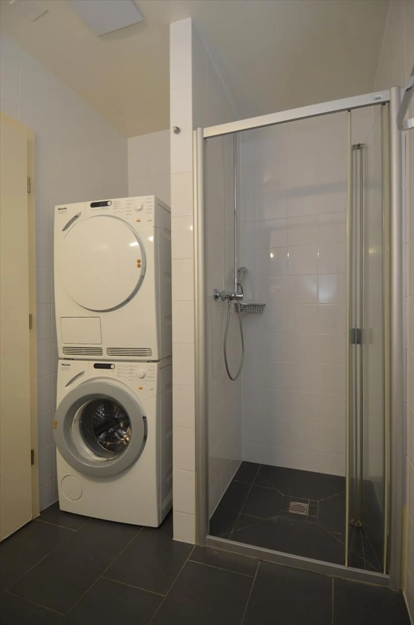 Wohnung mit Terrasse 5,5 Zimmer - Foto 10 von 14