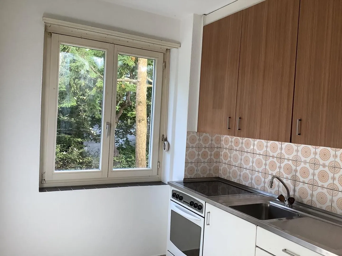 3.5 Room Apartment - Photo 1 of 6