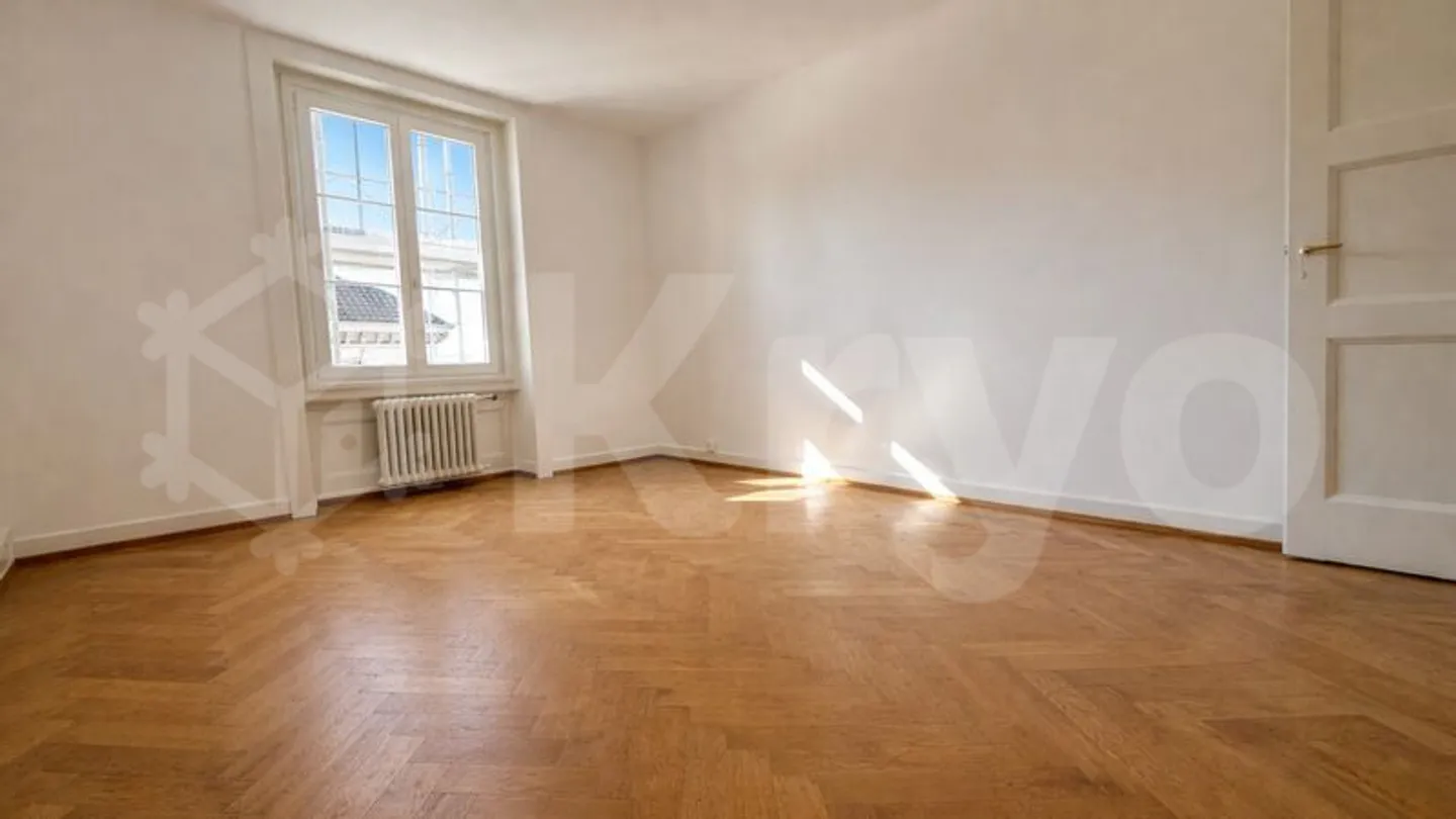 Spacious and bright 3-room apartment with balcony and lake/Lausanne view - Photo 3 of 5