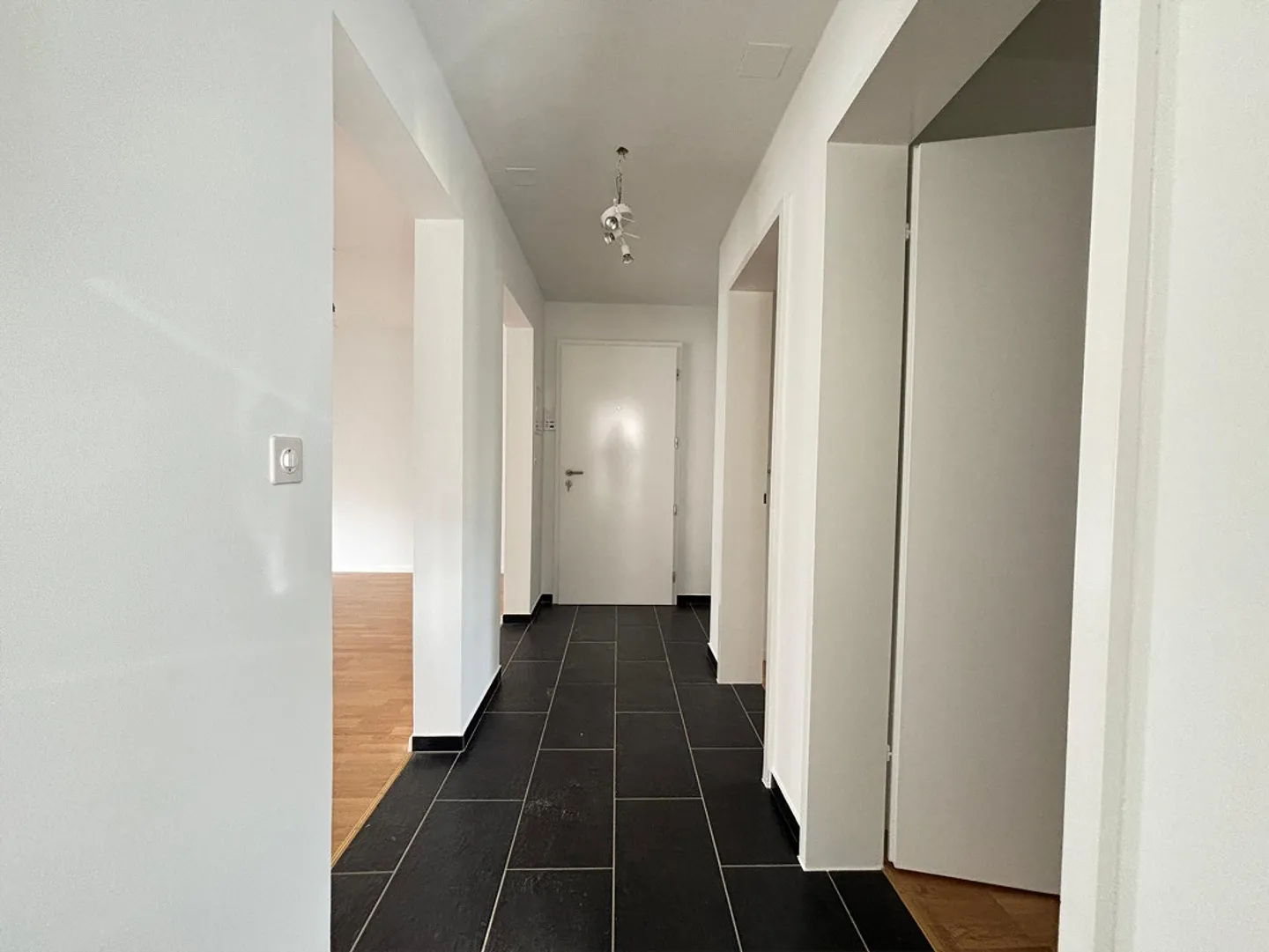 Bel appartement lumineux de 3.5 pièces / Helle 3.5-Zimmer-Wohnung - Photo 6 sur 9