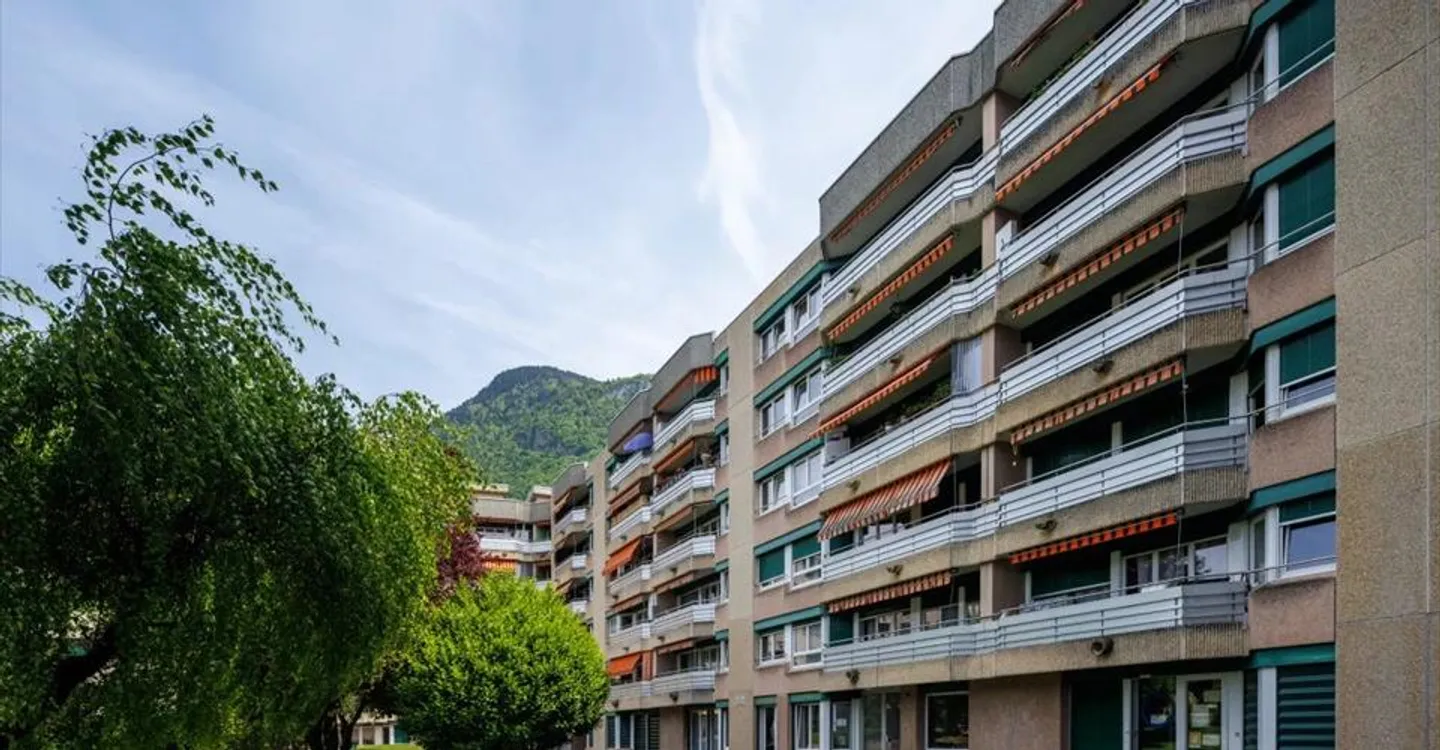 Edificio ad uso misto in affitto - Foto 1 di 2