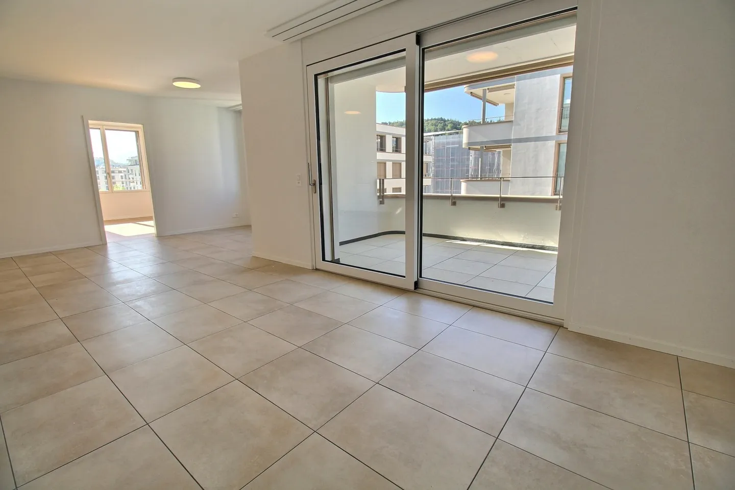 Magnificent new 4.5-room apartment for rent in Marly - Photo 1 of 12