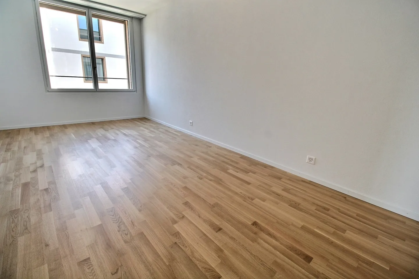 Magnificent new 4.5-room apartment for rent in Marly - Photo 8 of 12