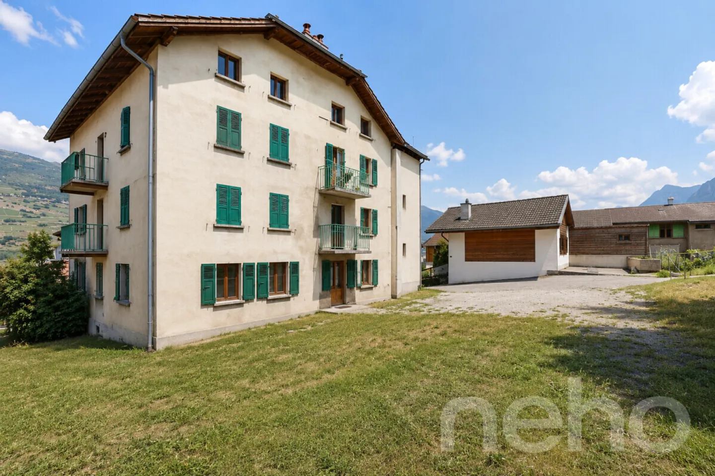 3.5-room apartment in Grône? High renovation potential - Photo 2 of 12