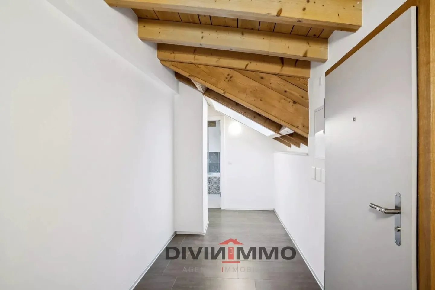 Attique charmant de 4.5 pièces - Photo 6 sur 13